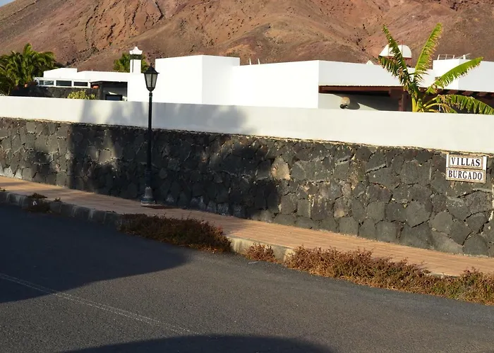 Villa Lola