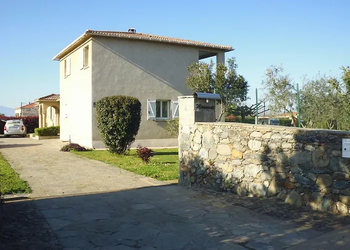 Villa mit grosser Sommerküche und Pool, 8 Minuten zum Sandstrand Cap Sud