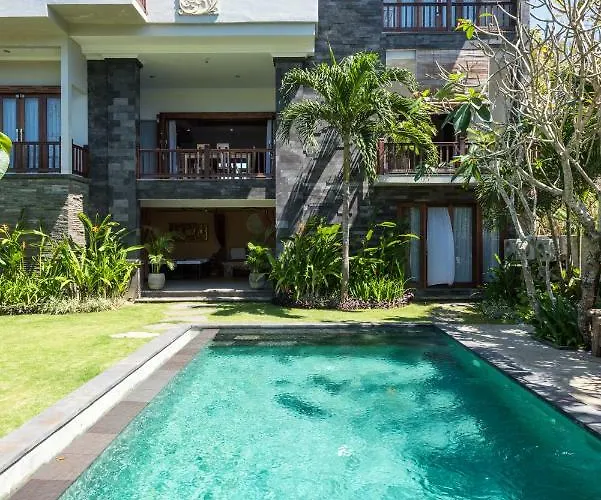 Hotel with Tennis: Villa Melasti Wardana