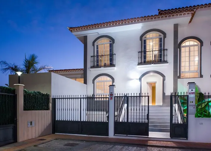 Luxury White Villa With Sea View, Heated Pool