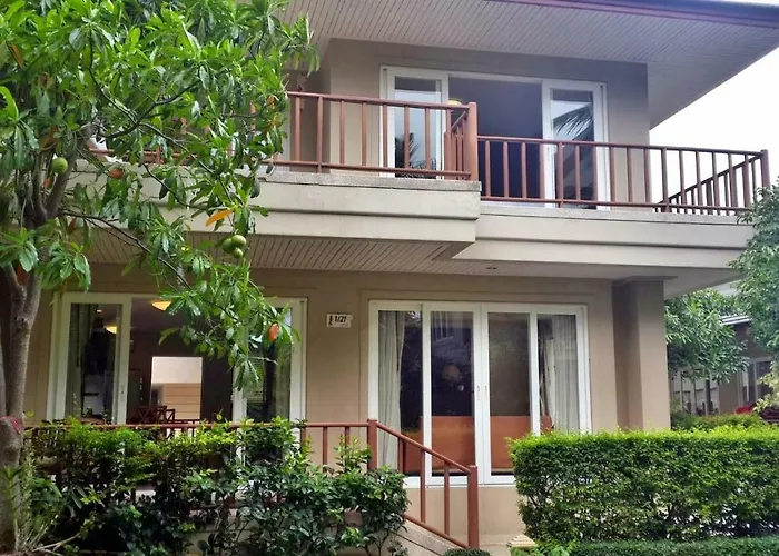 Baan Talay Samran 4 Bedrooms Villa With Beach And 3 Pools