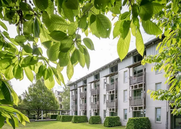 Rügener Ferienhäuser am Hochufer