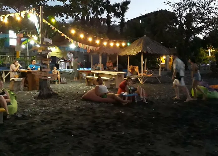Barracuda Beach Hostel