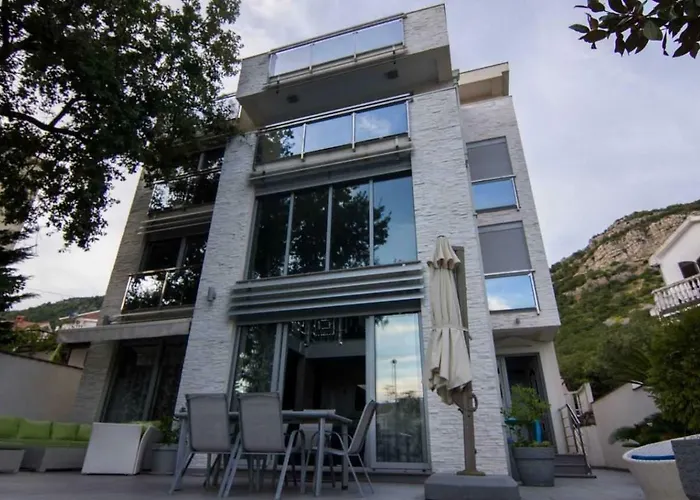 Lux Villa Ivan Budva