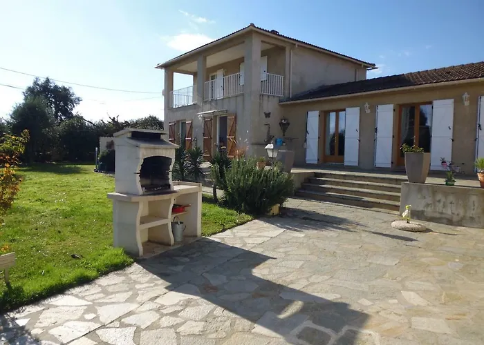 Villa Mit Grosser Sommerkueche Und Pool, 8 Minuten Zum Sandstrand Cap Sud