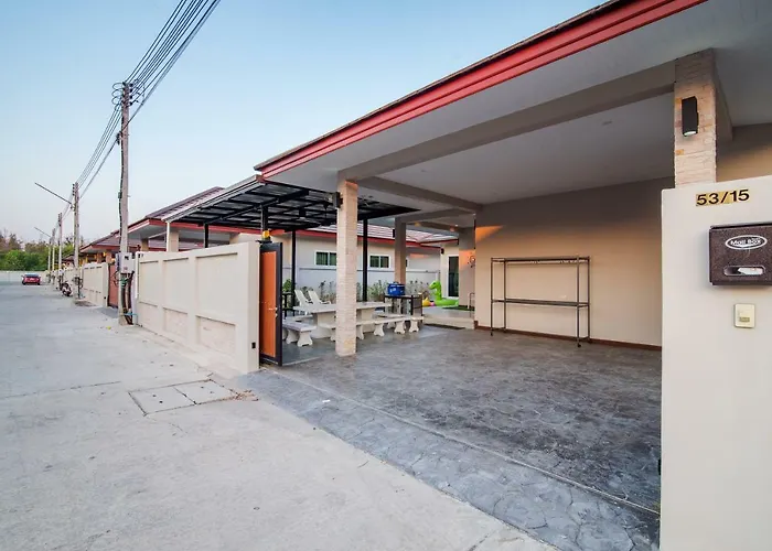 Greenview Pool Villa Cha-Am
