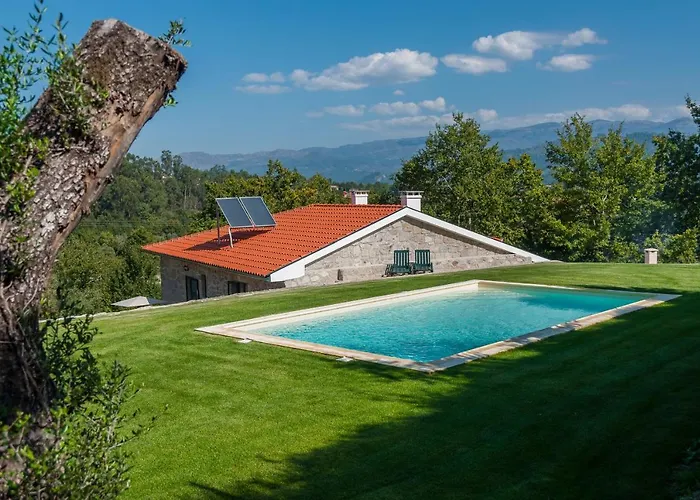 Vila: Casa Nos Penedos
