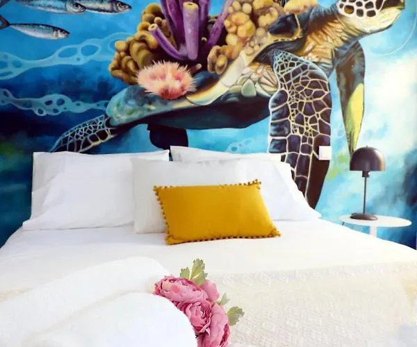 Le Jardin Secret De Faro Guesthouse