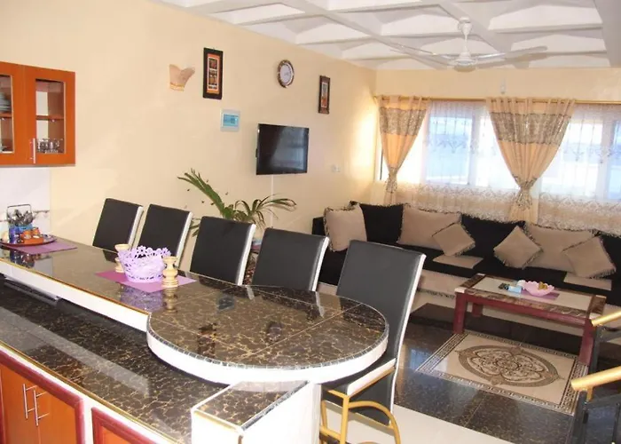 Lucky Sea Breeze Villa